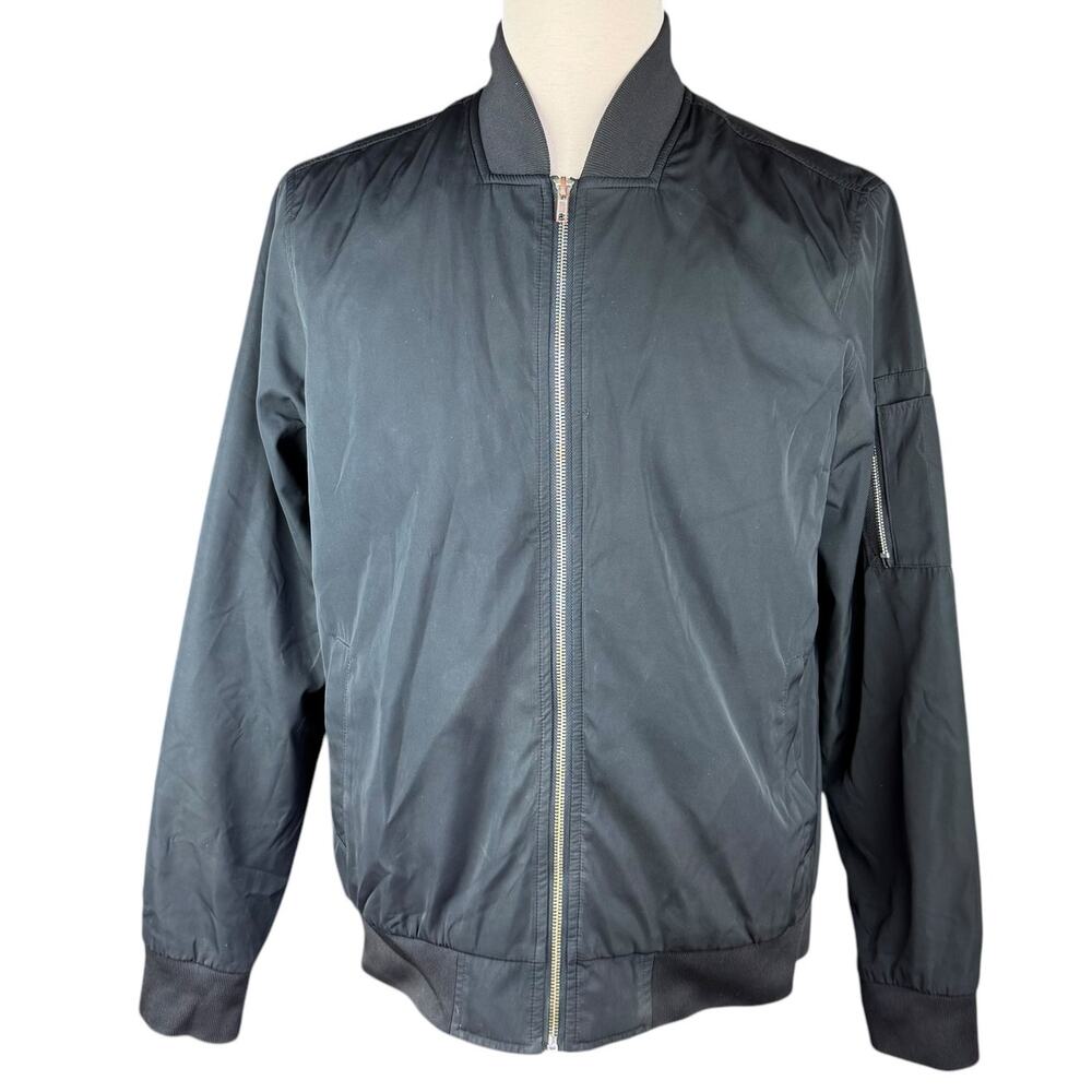 21 Men Forever 21 Black Zip Bomber Jacket Flight Pocket Large L MA-1 Style